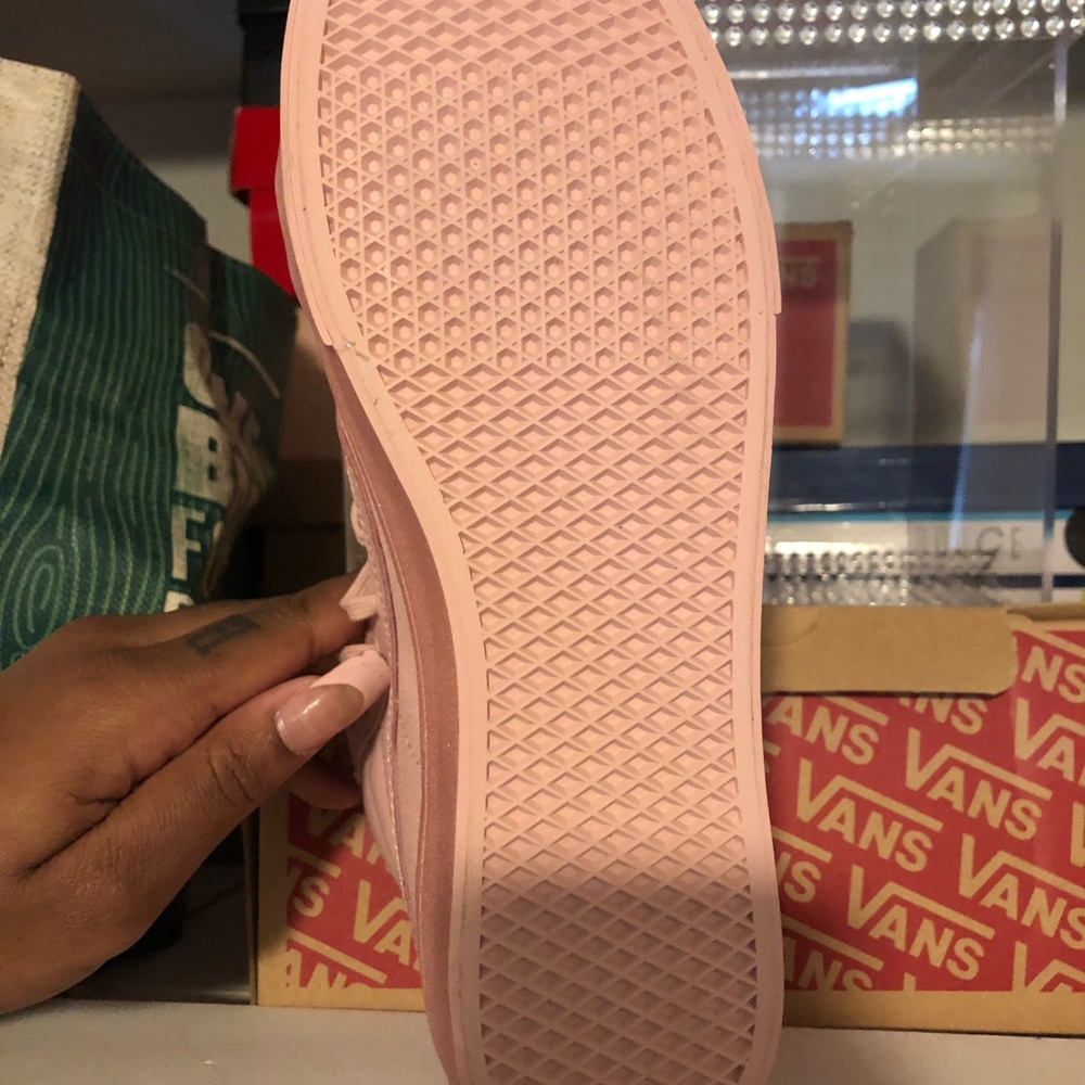 Pick high top vans